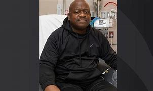 US man who received first-ever pig kidney transplant dies at 62