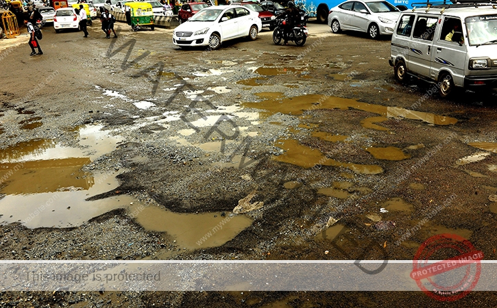 80-year-old ‘dead’ man returns to life after ambulance hits big pothole