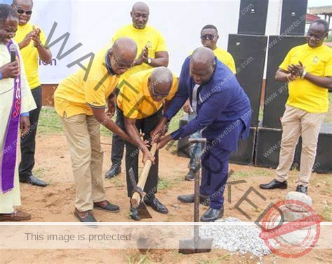 1993-Year Group of Accra Academy initiates rebuilding of Alema Hall.