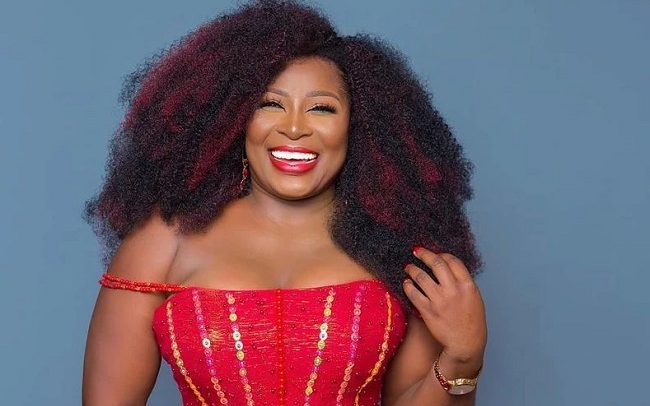 Actresses are single due to lack of decent men; says Gloria Sarfo.