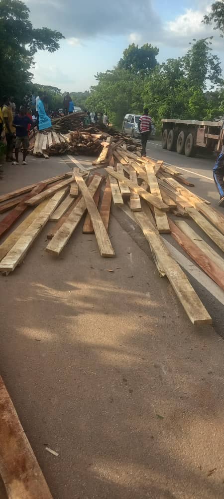 Ashanti Region: KG Pupil Dies After Logs Fall on Him in Tragic Aburaso Accident