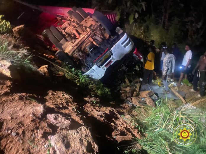 Firefighters Rescue Two After Car Plunges into Ditch on Kwahu–Abetifi Road Firefighters Rescue Two After Car Plunges into Ditch on Kwahu–Abetifi Road