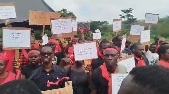 Amantena Residents Protest Proposed Mining Activities